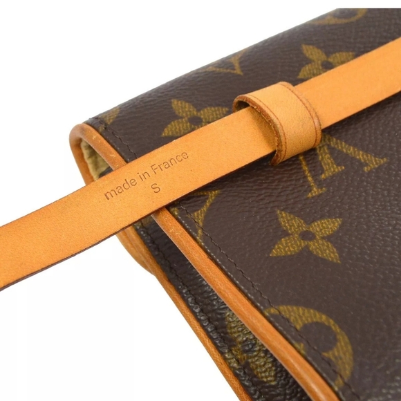 Louis Vuitton ✨️EUC Pochette Florentine Bumbag THE PERFECT BUMBAG - Picture 7 of 17